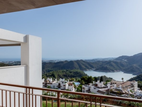 A5-1_Almazara_Views_townhouses_Istan_Marbella_terrace-Sept-2