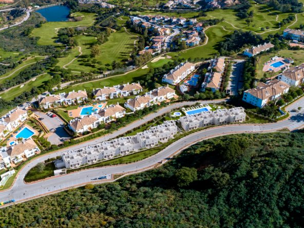 C1_Belaria-La-Cala-Golf-aerial_Mar-3_2-2-fotor-2023120710270